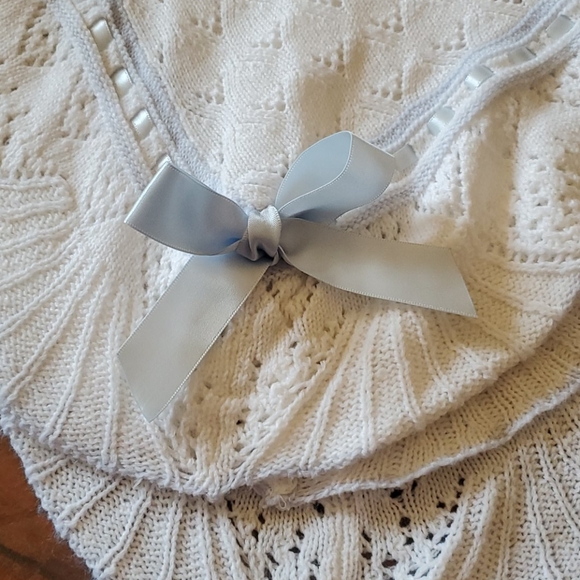 Blanket - Picture 2 of 3